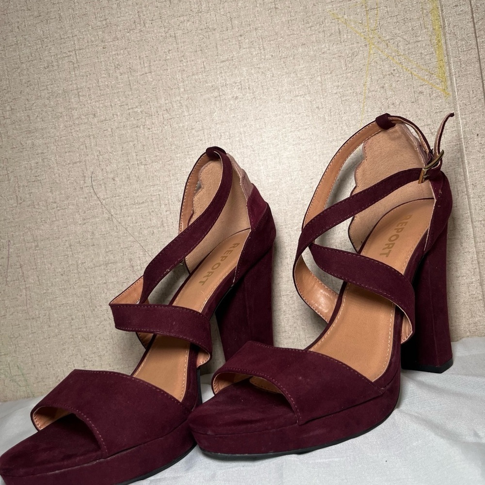 REPORT Elegant Purple Suede Heels with Ankle Strap Size 9